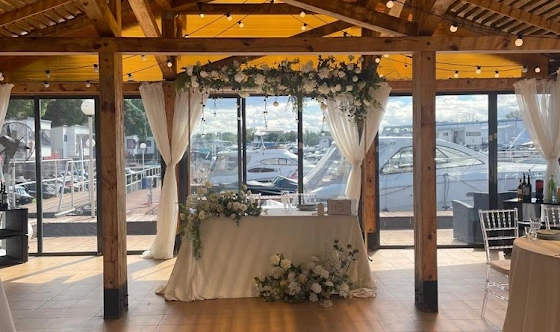 Фото №7 зала Летняя веранда 