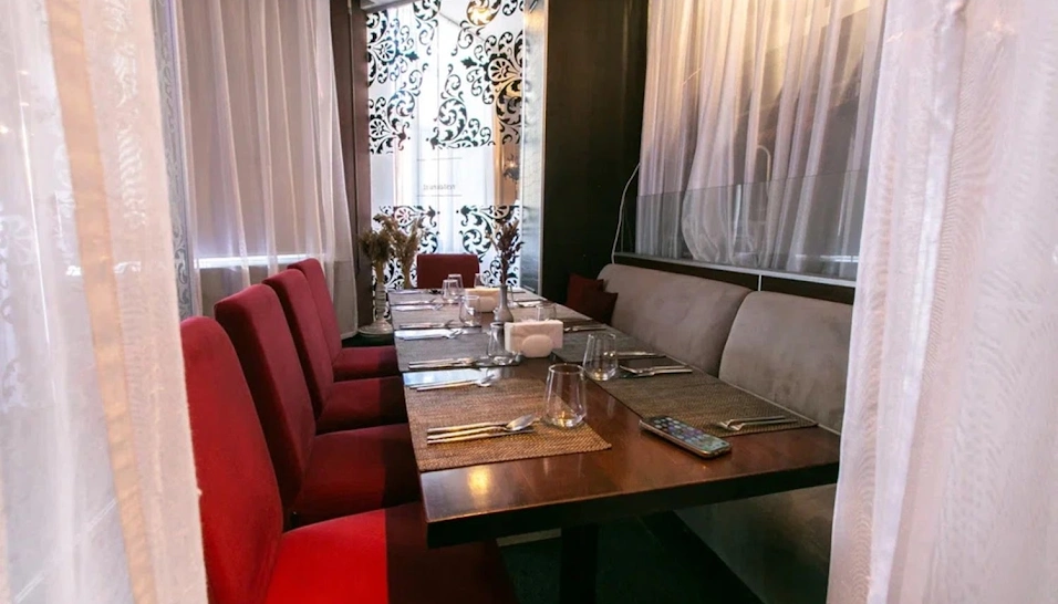 Фото №11 зала Ресторан Four