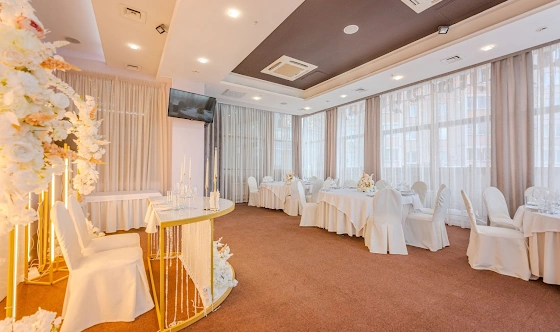 Фото №6 зала Одри