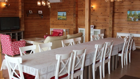 Фото №2 зала Альпийские дома "Прибрежный поселок"