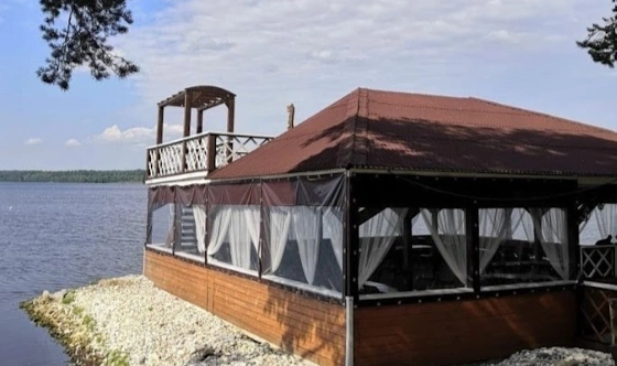 Фото №2 зала Веранда на воде