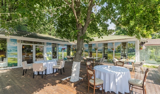 Фото №19 зала Крытая галерея и цветущий сад