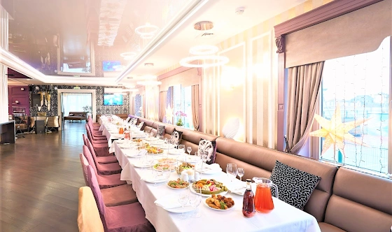 Фото №7 зала Зал ресторана Rossvik