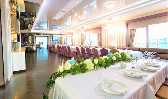 Фото №4 зала Зал ресторана Rossvik