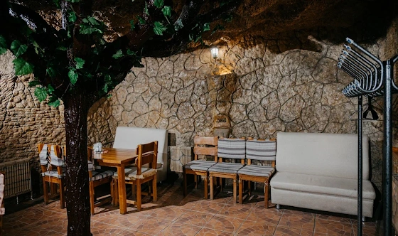 Фото №9 зала Зал «Пещера»