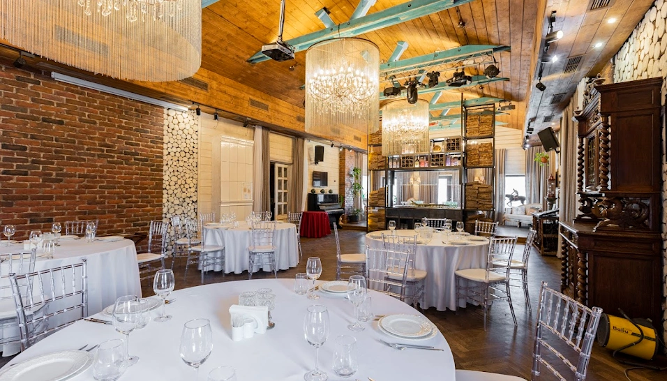 Фото №6 зала Зал «Альпийская дача»