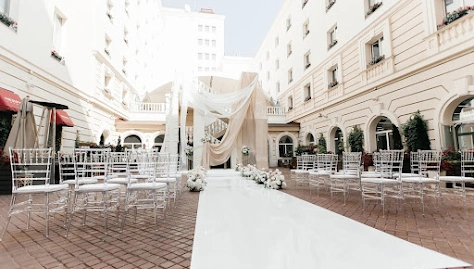 Фото №2 зала Летняя  терраса ресторана Галерея