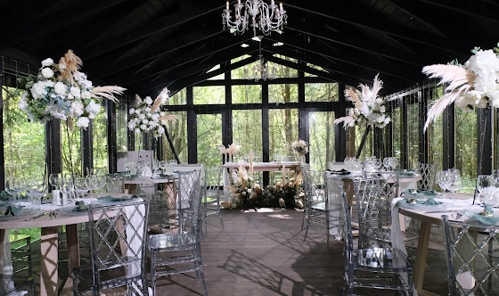 Фото №1 зала Деревянная веранда