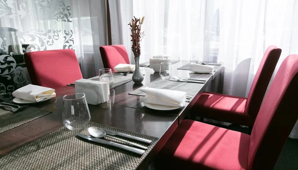 Фото №15 зала Ресторан Four