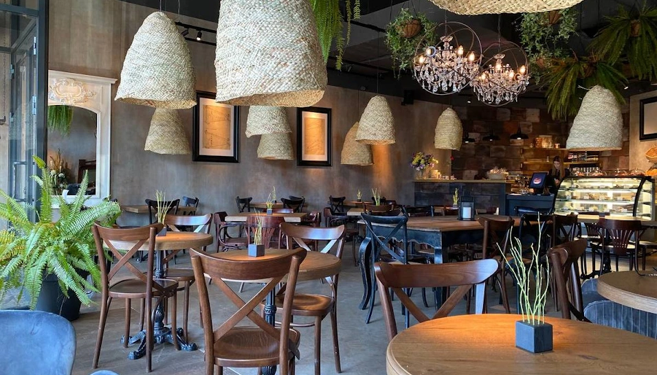 Фото №3 зала Июль Гастро