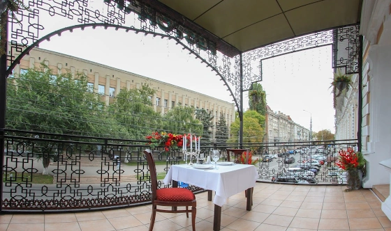 Фото №1 зала Романтический балкон