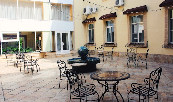 Фото №6 зала Веранда «Испанский дворик»