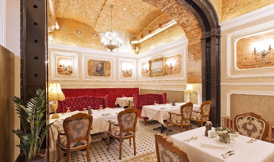 Фото №2 зала Зал «Библиотека»