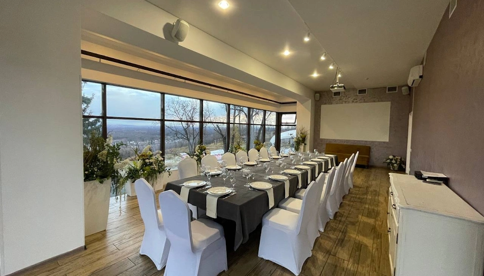 Фото №10 зала VIP-зал (3 этаж)