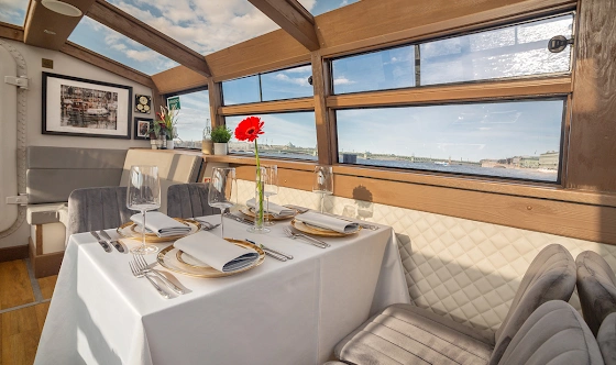 Фото №5 зала Палуба