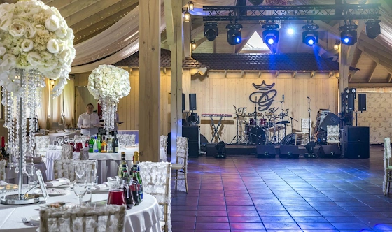 Фото №8 зала Шатер «Еловый»