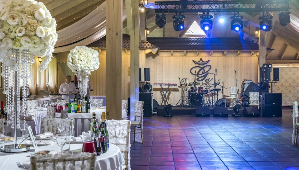 Фото №8 зала Шатер «Еловый»