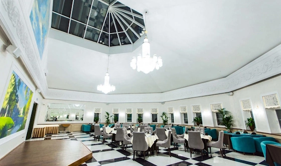 Фото №2 зала Ресторан «Елагин»