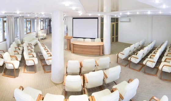 Фото №1 зала Конференц-зал «Жемчужина»