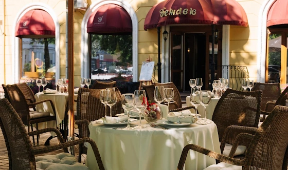 Фото №1 зала Летняя Терраса «Дежавю»