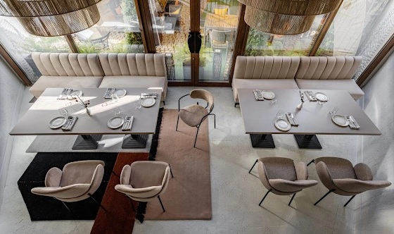 Фото №2 зала Правое крыло (1 этаж)​