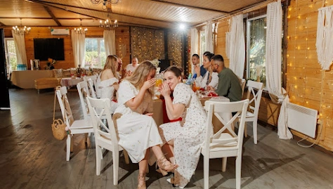 Фото №2 зала Банкетный зал на первом этаже с выходом на пирс