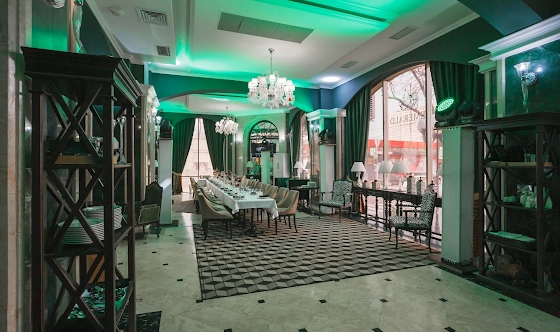 Фото №12 зала Ресторан "Эмеральд"