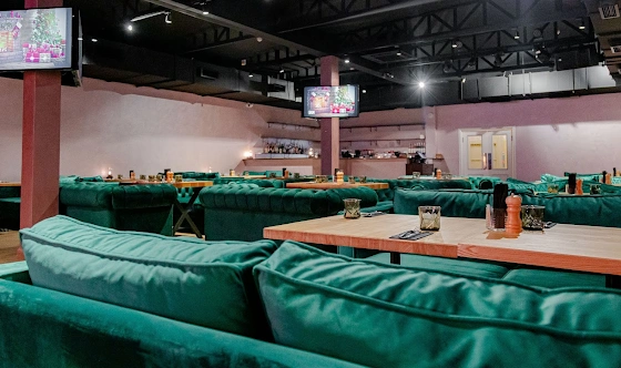 Фото №7 зала SHUM