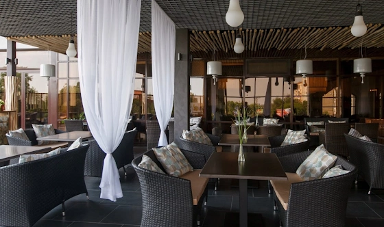 Фото №2 зала Летняя веранда