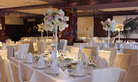 Фото №1 зала Сиреневый классический зал