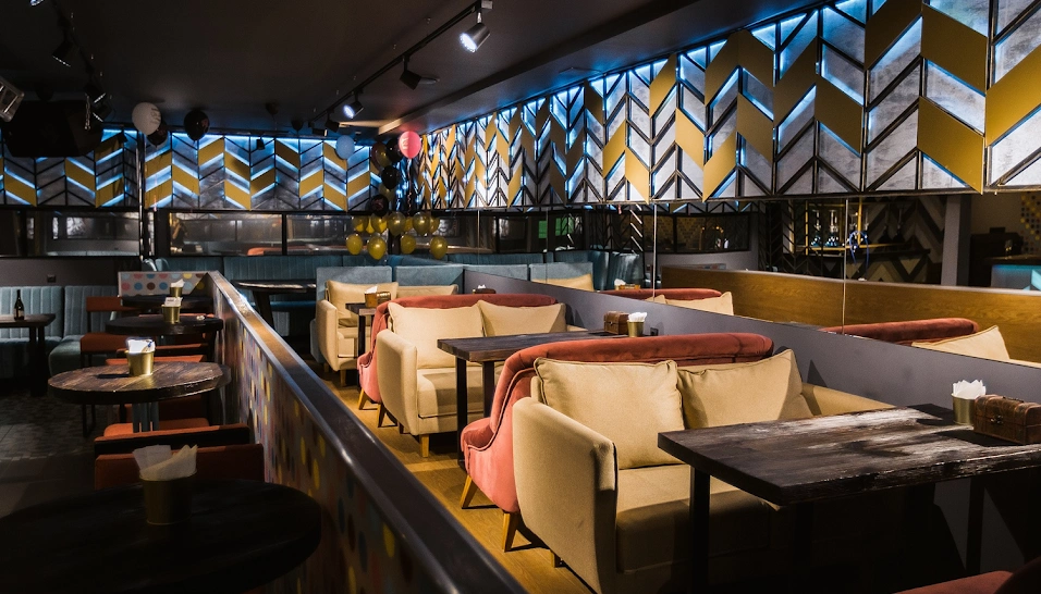 Фото №2 зала Зал караоке