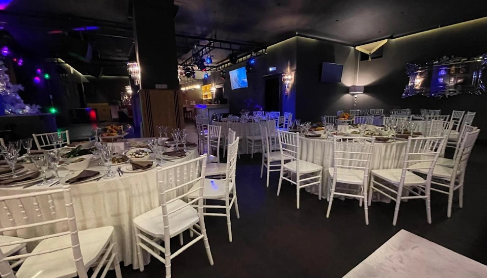 Фото №2 зала Караоке-зал