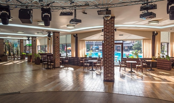 Фото №3 зала Зал "Аристократ"