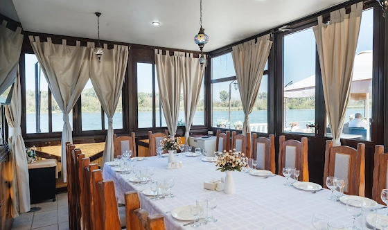 Фото №3 зала Веранда 