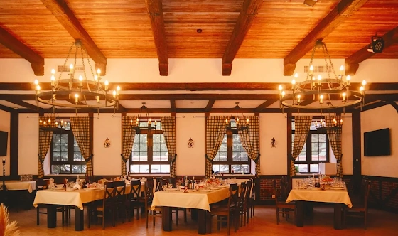 Фото №6 зала Основной зал ресторана 