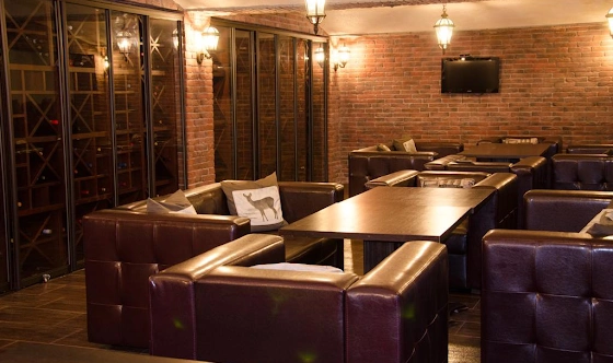 Фото №1 зала Винный погреб