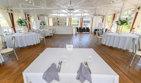 Фото №6 зала Зал на воде