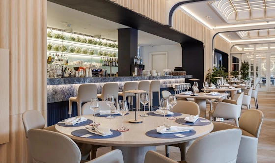 Фото №1 зала Ресторан YURA