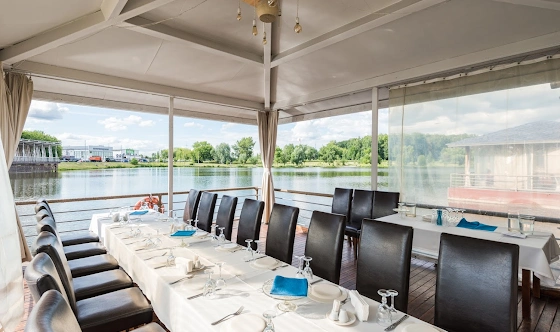 Фото №4 зала Шатер на пирсе №3