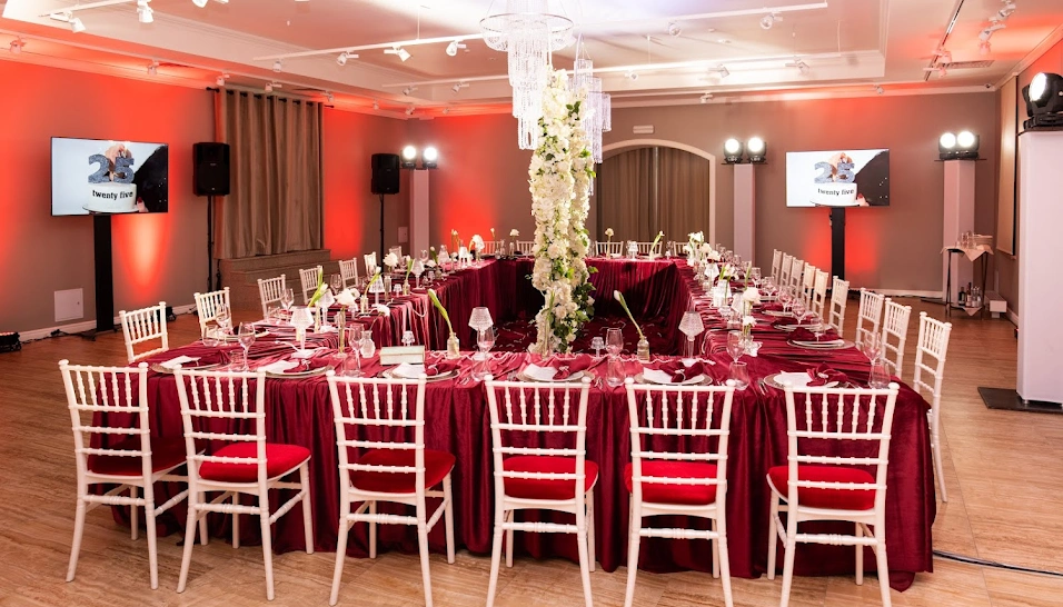 Фото №4 зала Основной зал