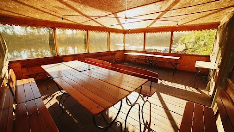 Фото №2 зала Беседка "На воде"