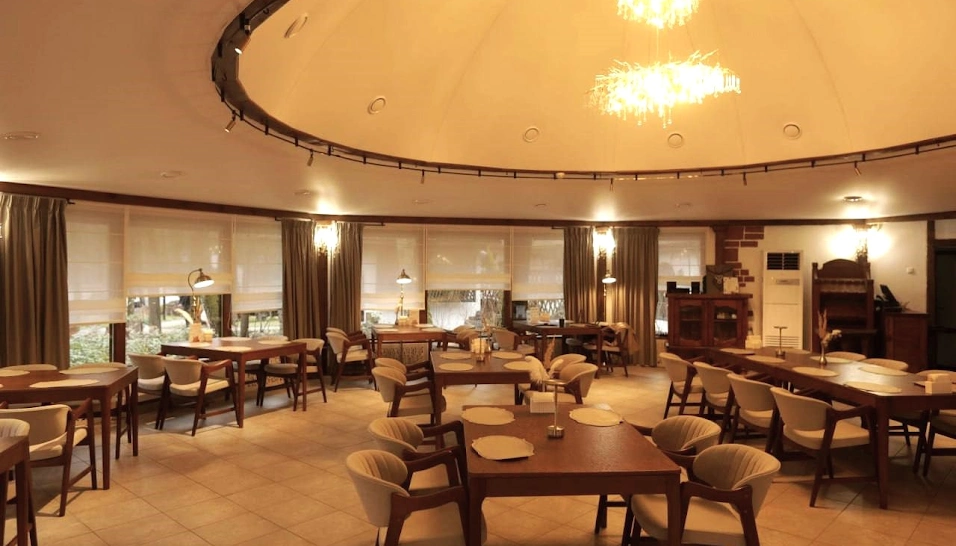 Фото №6 зала Основной зал