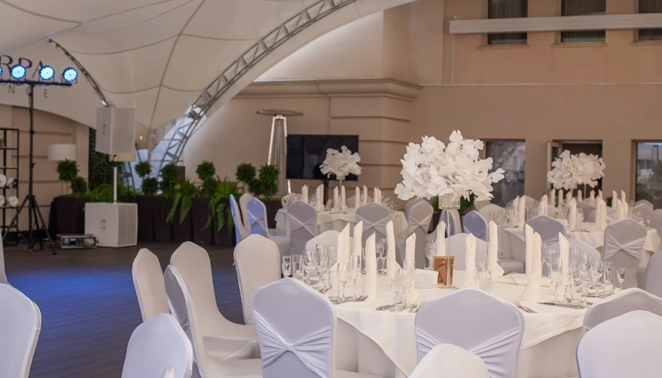 Фото №14 зала Летняя  терраса ресторана Галерея