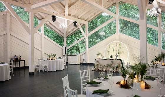 Фото №2 зала Веранда и Английский дом 