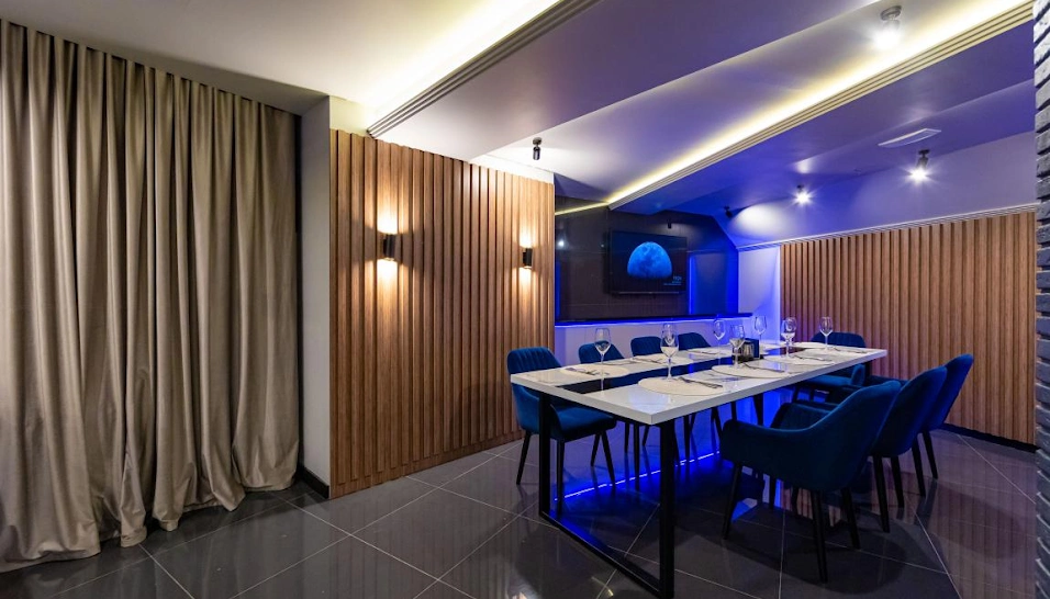 Фото №1 зала VIP комната