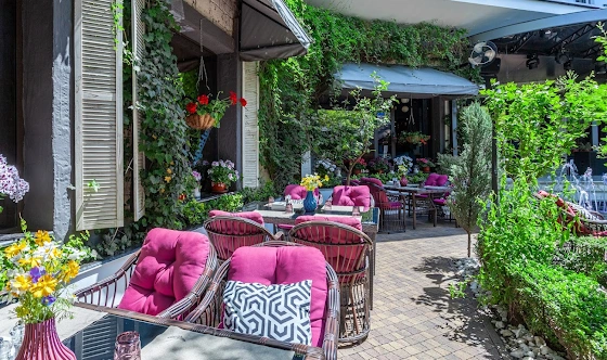 Фото №2 зала Летний дворик