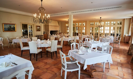 Фото №9 зала Зал "Дача Брассери"