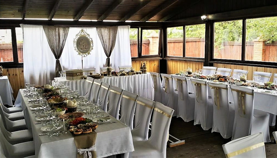 Фото №2 зала Закрытая веранда на 30 человек