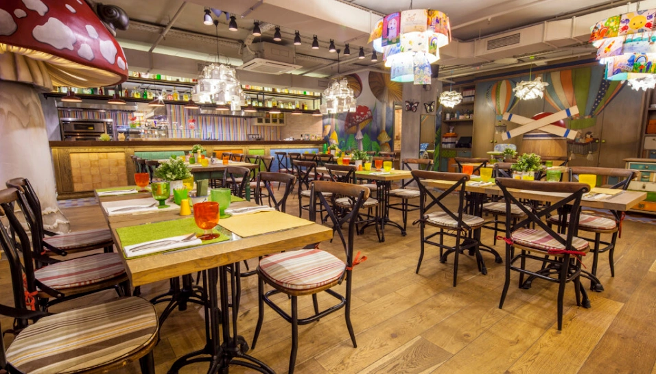 Фото №12 зала Детский зал «Кувшинчик»