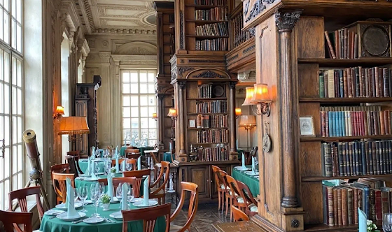 Фото №3 зала Зал «Библиотека»